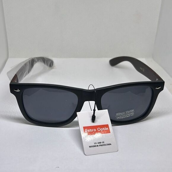 Classic Unisex Wood Print Sunglasses - Picture 3 of 3